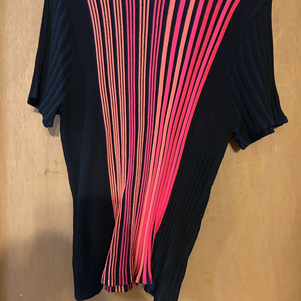 Liz Claiborne Elegant Black and Pink Striped Women's light summer sweater Top